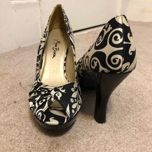 Miss Bison Floral Print Heels